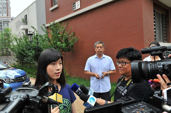 （要闻）做过油改气的二手车遭沣东交警扣留 年审正常车主“喊冤”